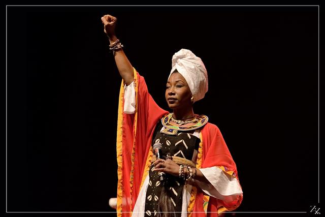 NIK_990286-ps Fatoumata Diawara 31-01-2019 (Zz) (p).jpg